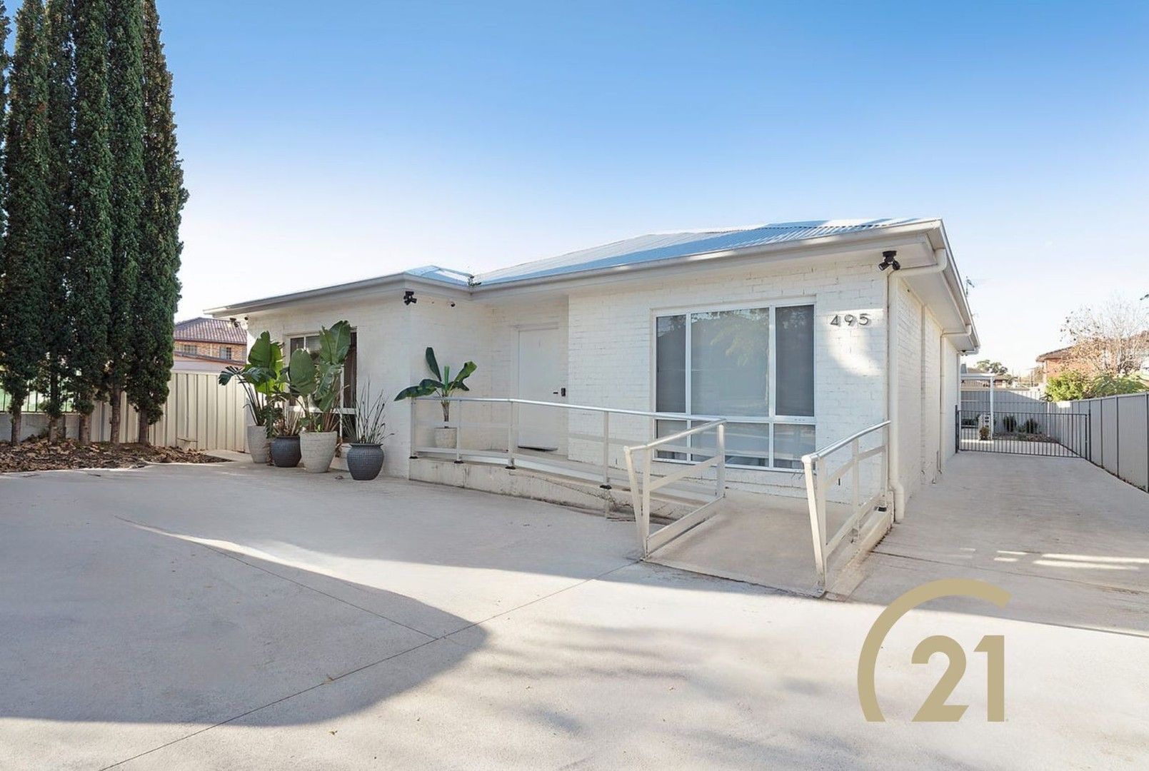 5 bedrooms House in 495 The Horsley Drive FAIRFIELD NSW, 2165