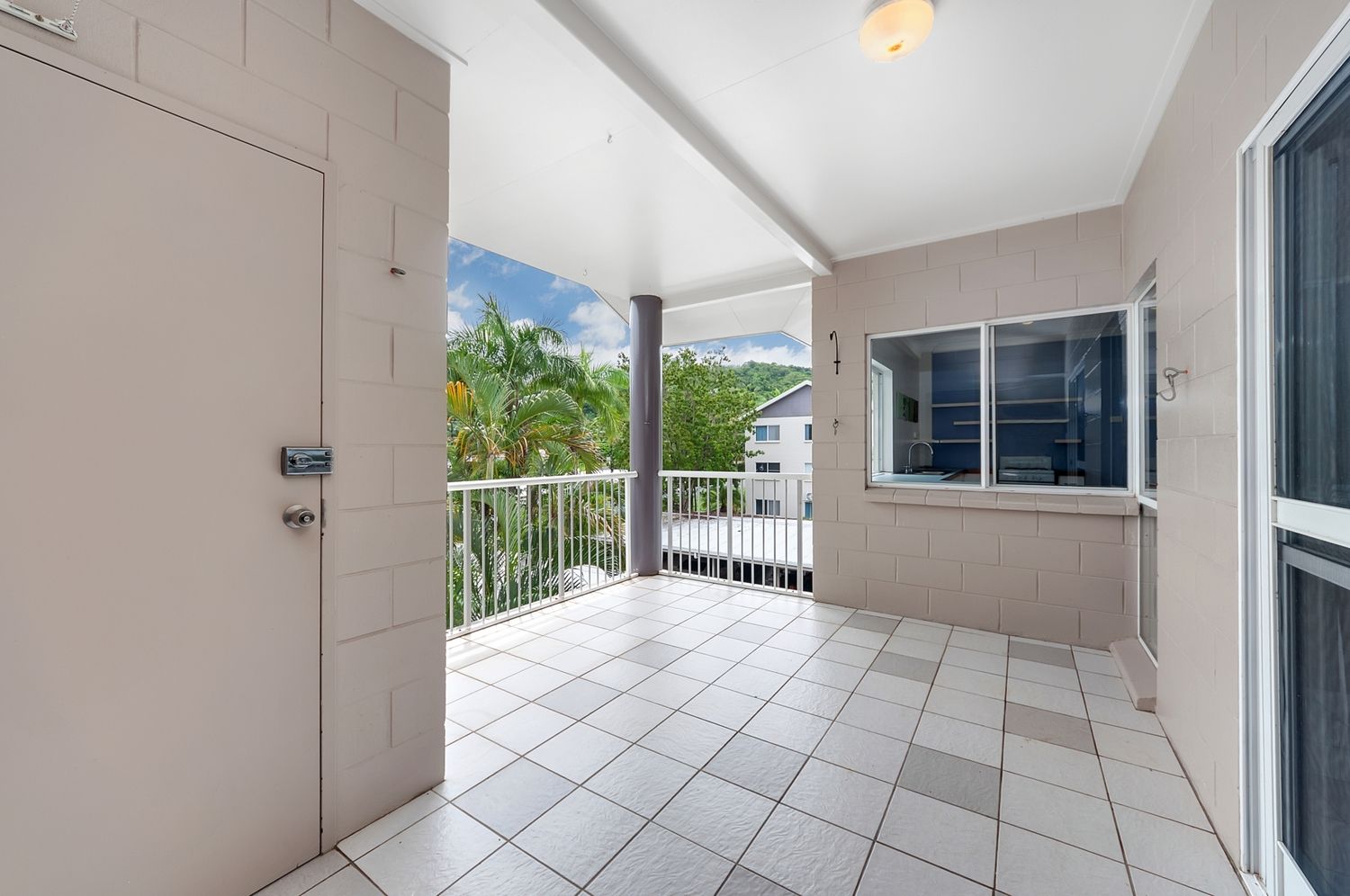 19/40-42 Old Smithfield Road, Freshwater QLD 4870, Image 2