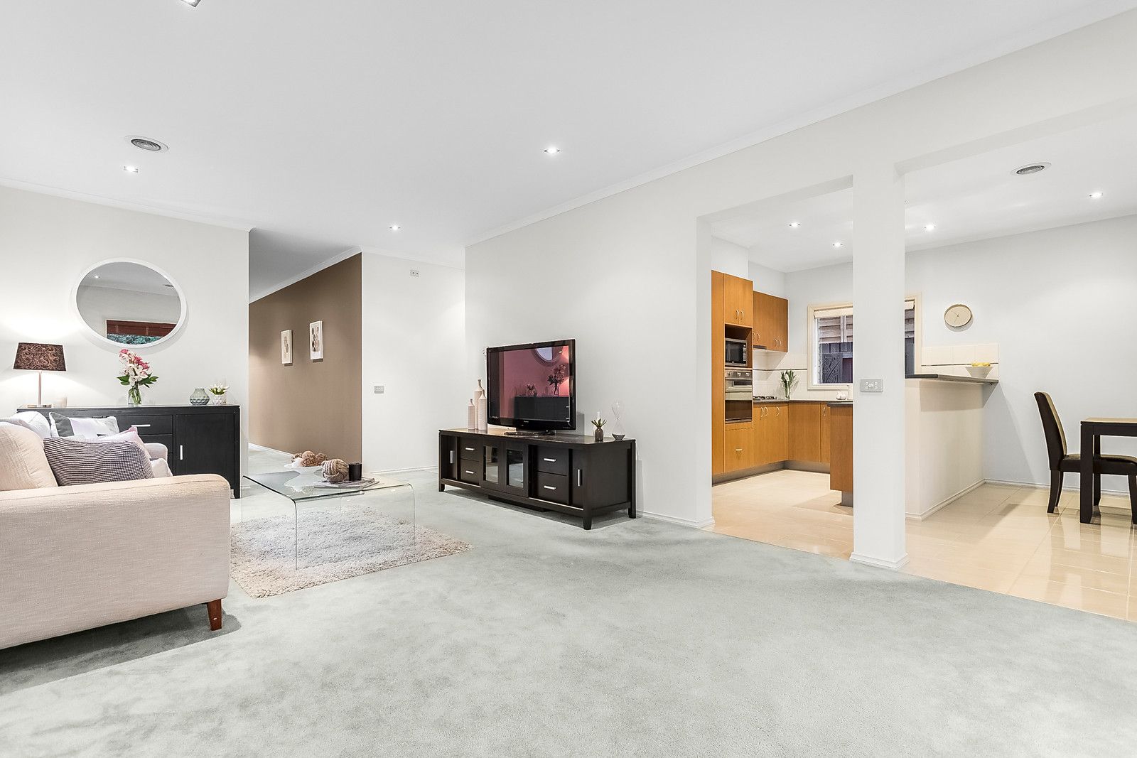 14 Cascades View, Yallambie VIC 3085, Image 2