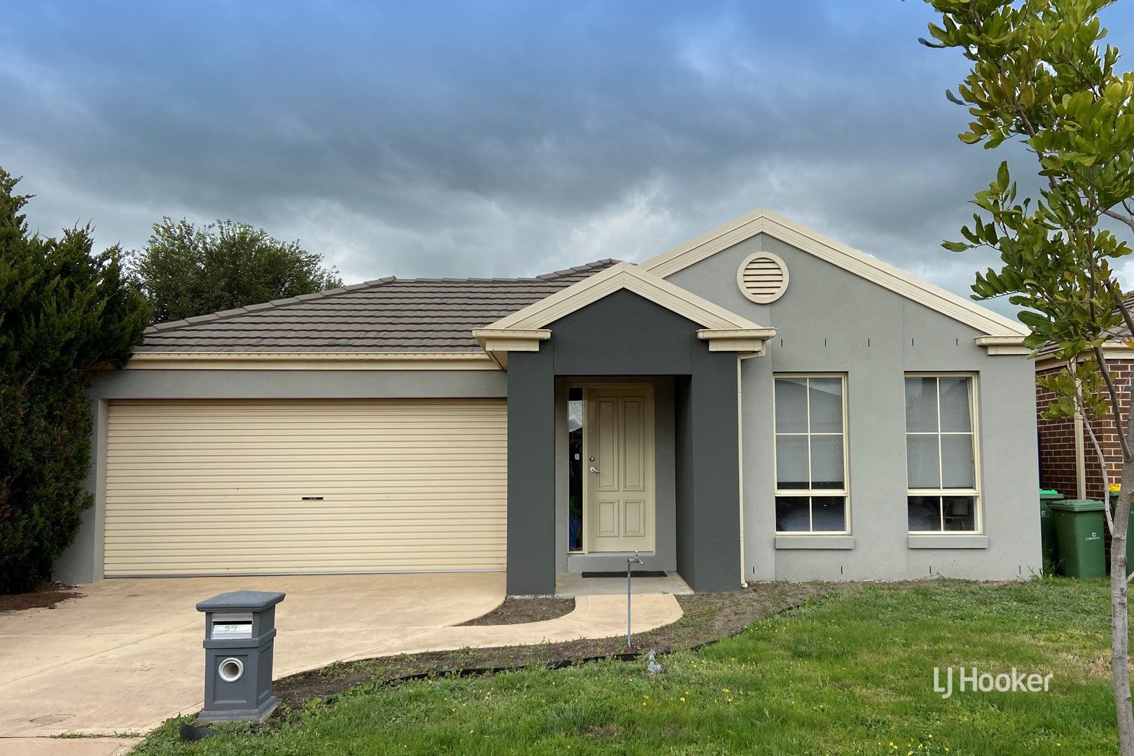 39 Scarlet Crescent, Pakenham VIC 3810, Image 0