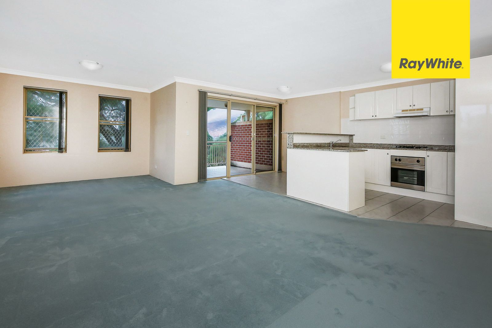 8/18 Short Road, Riverwood NSW 2210, Image 2