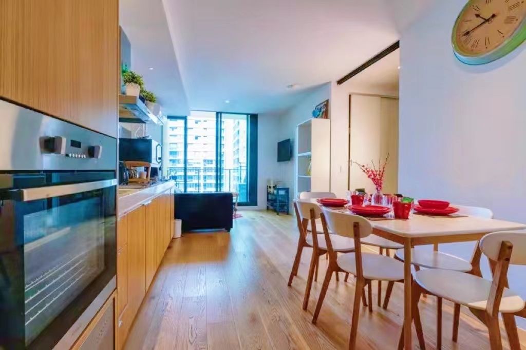 2 bedrooms Apartment / Unit / Flat in 11 Rose Ln MELBOURNE VIC, 3000