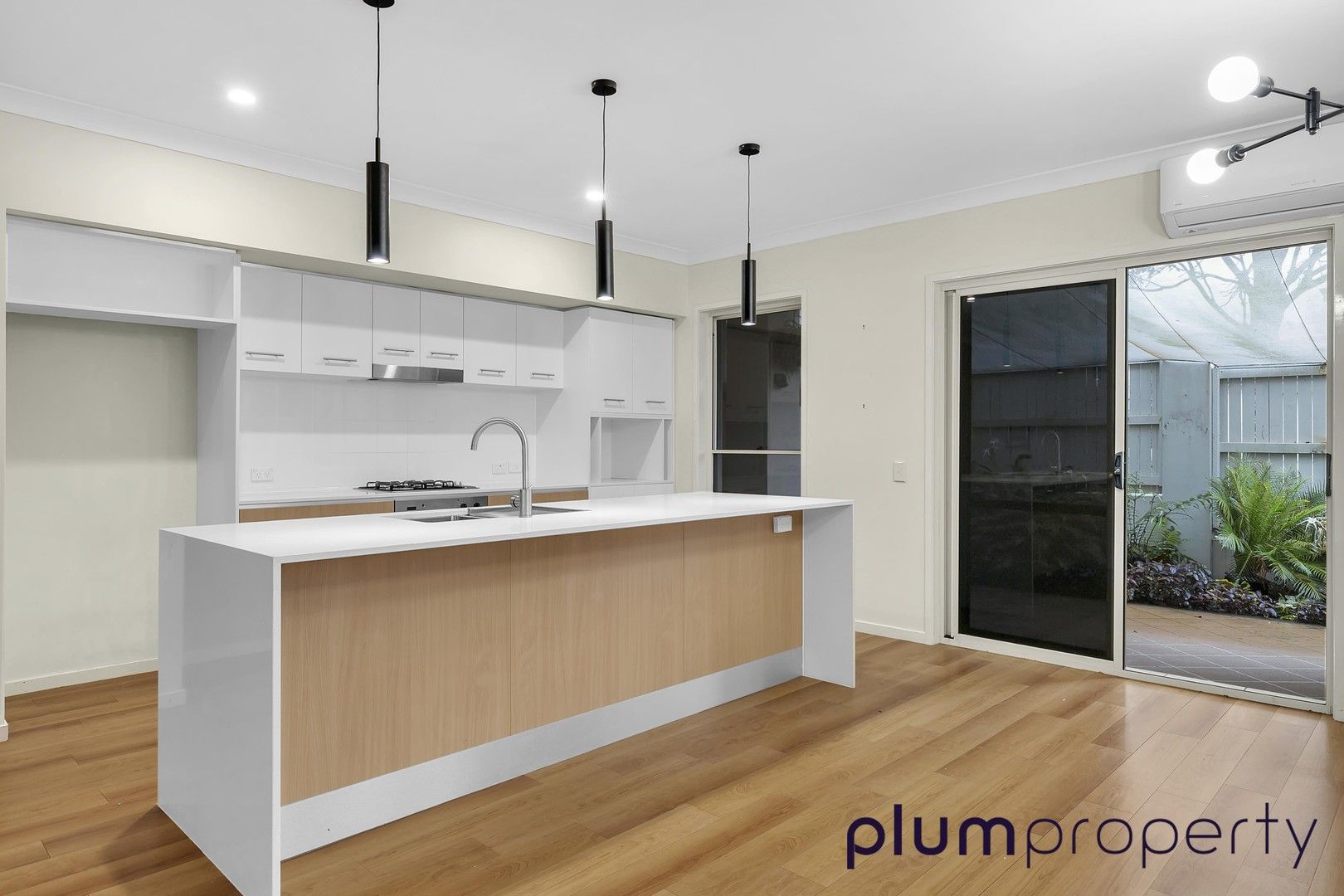 3 bedrooms House in 9 Central Avenue MOUNT OMMANEY QLD, 4074