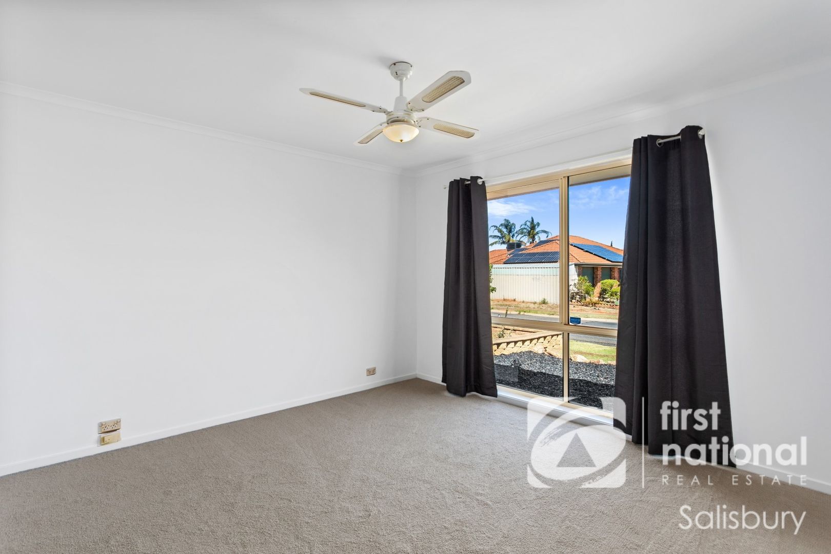 9 New Hampshire Drive, Parafield Gardens SA 5107, Image 2