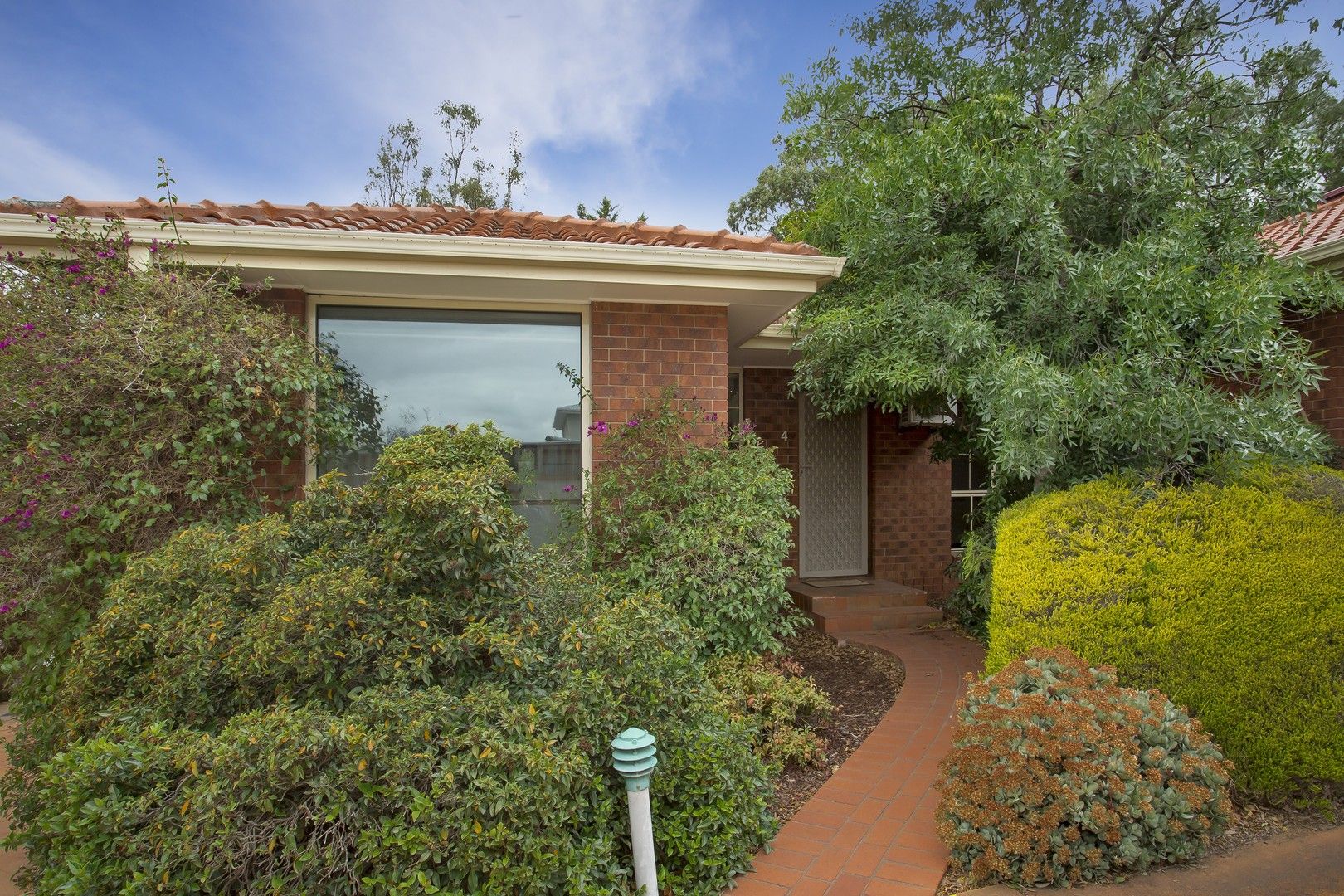 2 bedrooms Apartment / Unit / Flat in 4/139 Grimshaw Street GREENSBOROUGH VIC, 3088