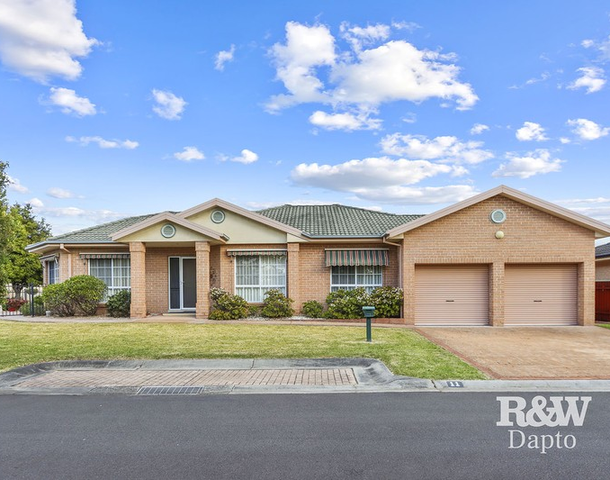 11 Longley Grove, Kanahooka NSW 2530