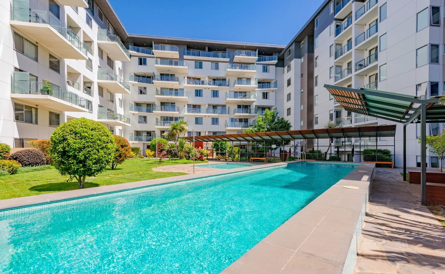 Additional image 10 of Turner ACT 2612