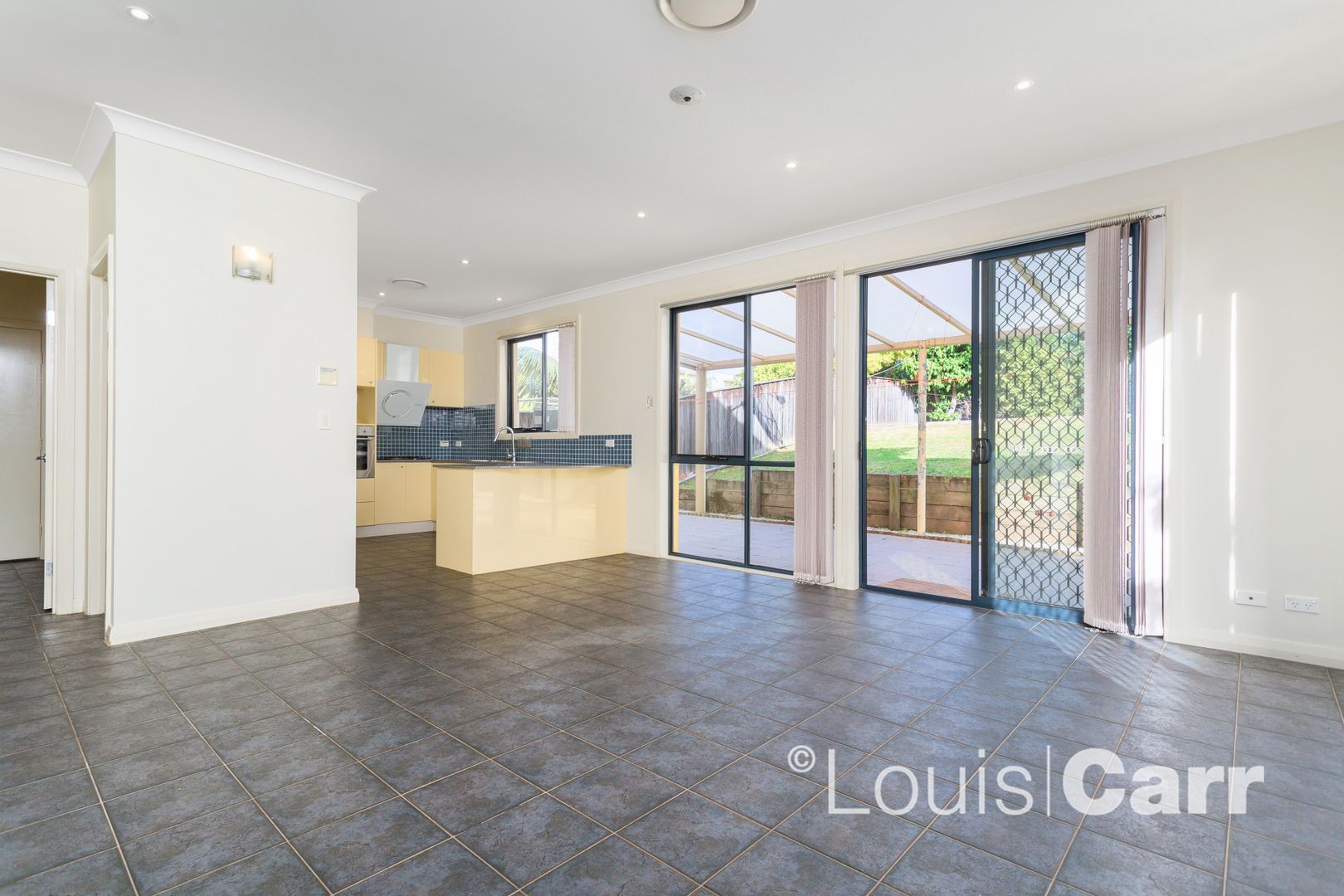 54 Peartree Circuit, West Pennant Hills NSW 2125, Image 2