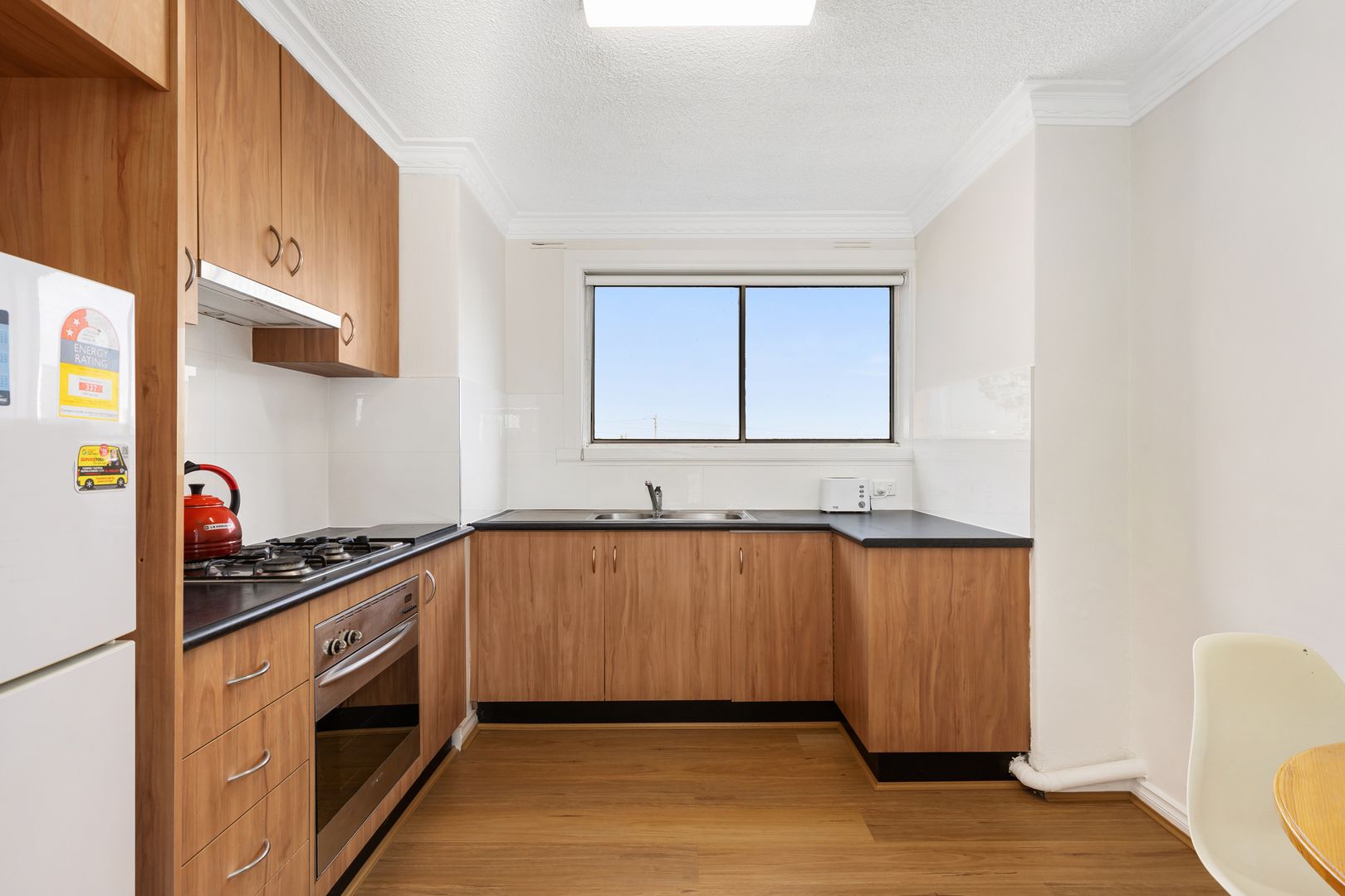 11/6 Eldridge Street, Footscray VIC 3011, Image 2