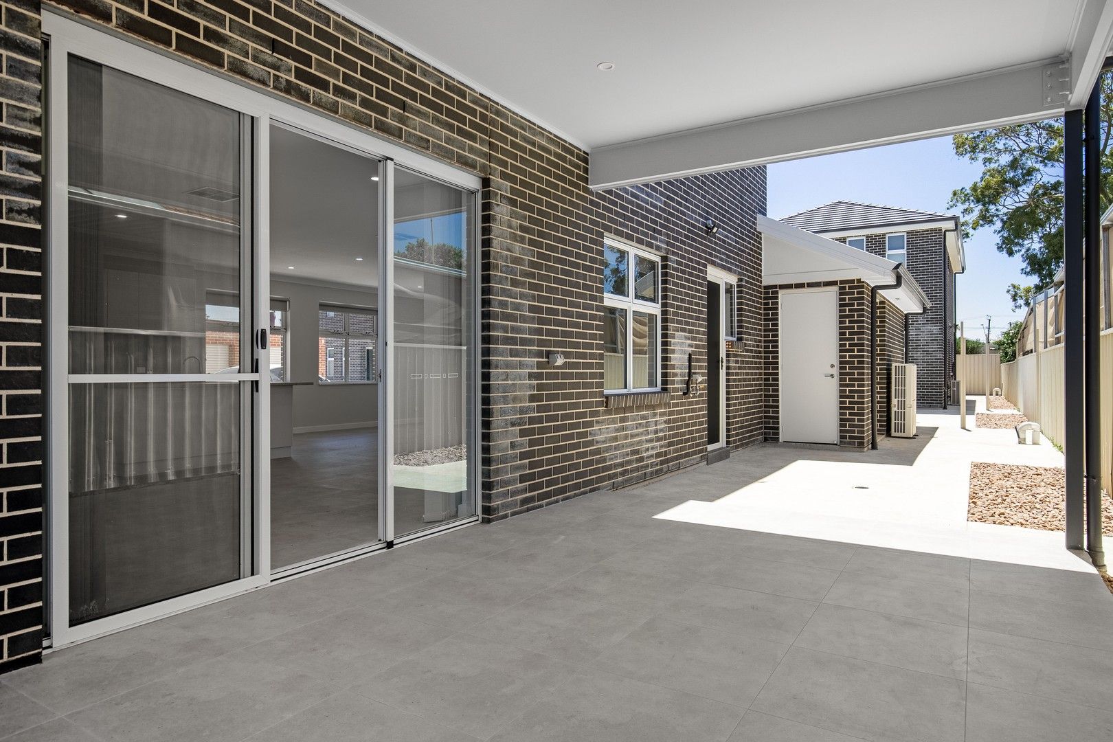 3 bedrooms Townhouse in 218 Torrens Road RENOWN PARK SA, 5008