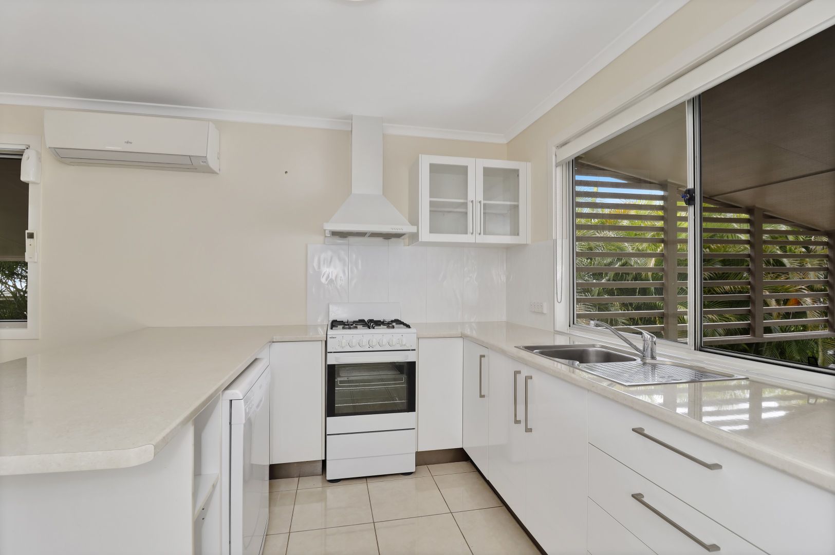 23 Wolfe Street, River Heads QLD 4655, Image 2