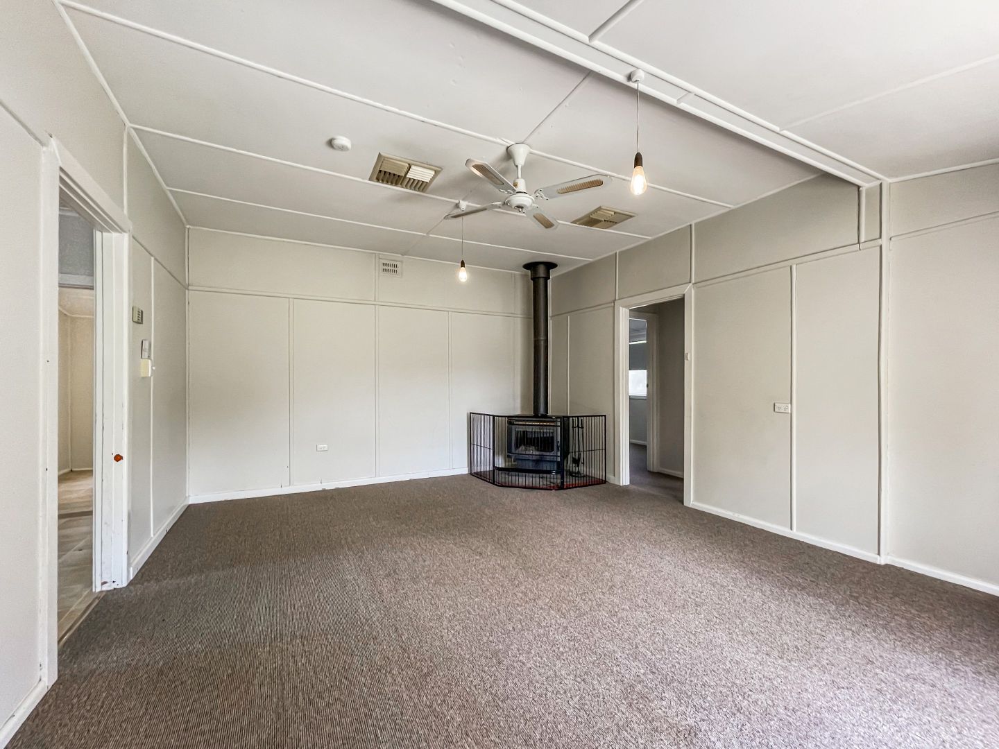 28 Gloucester Street, Forbes NSW 2871, Image 1