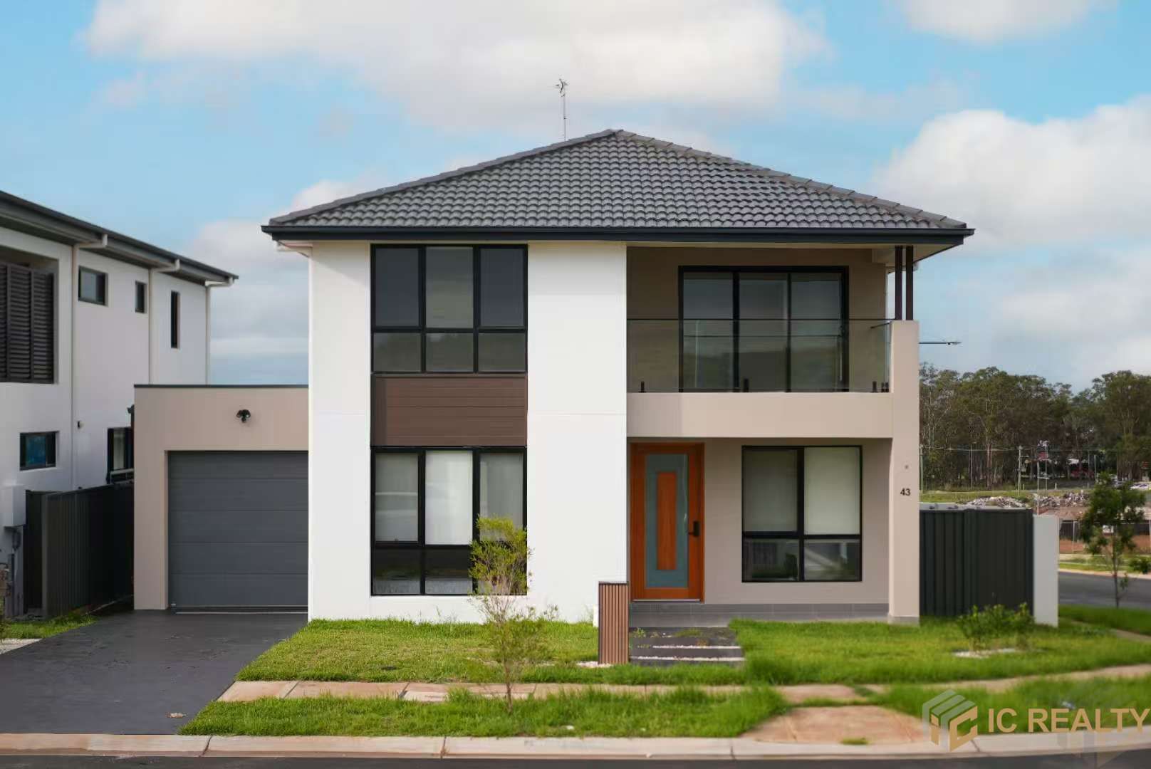 4 bedrooms House in 43 Cypress Pine Road LEPPINGTON NSW, 2179
