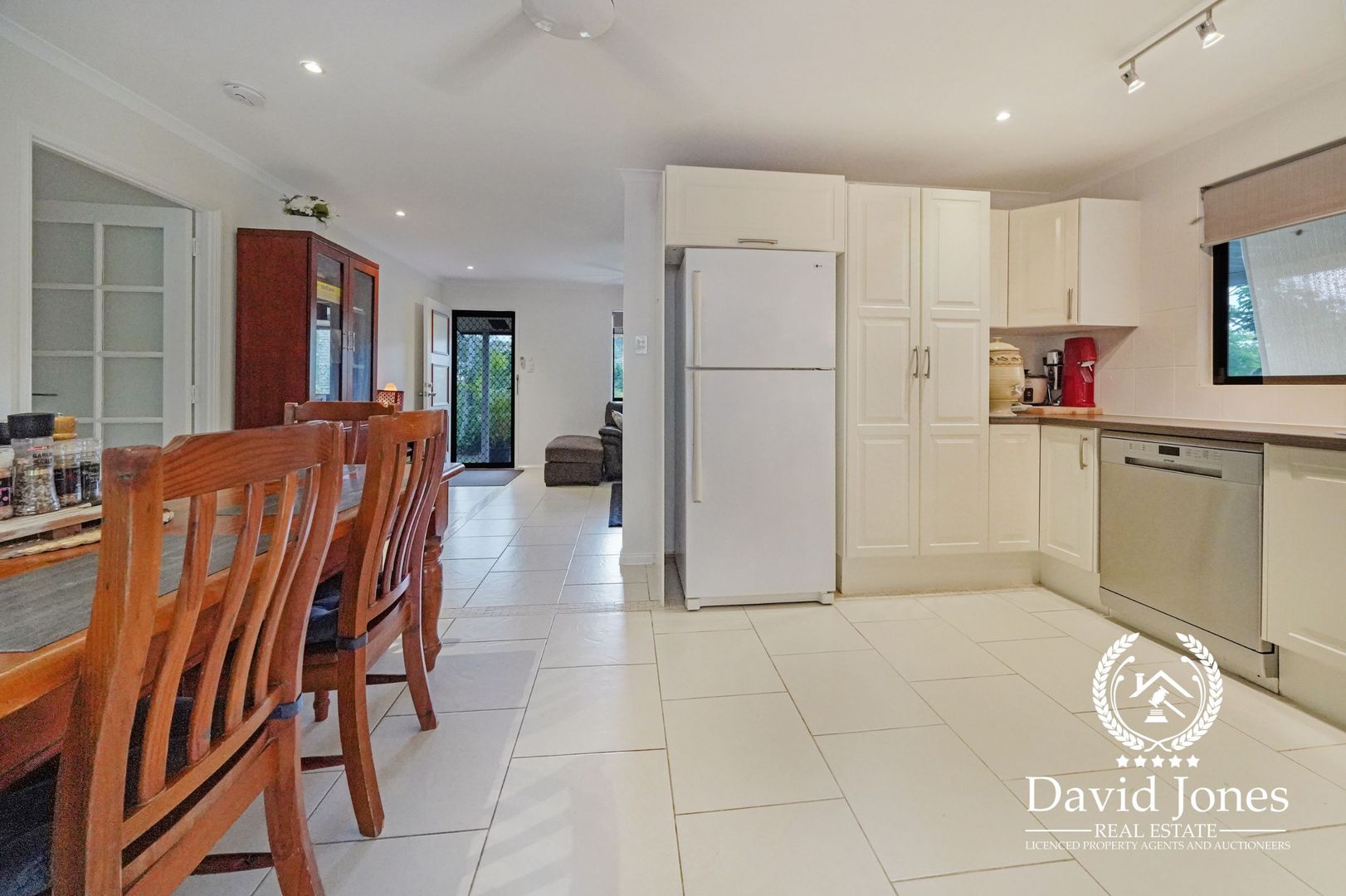 28 Rogers Avenue, Beenleigh QLD 4207, Image 1