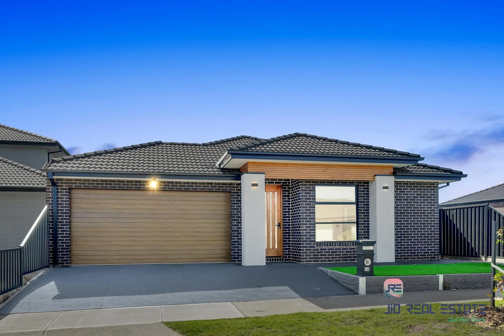50 Hanover Circuit, Melton South VIC 3338