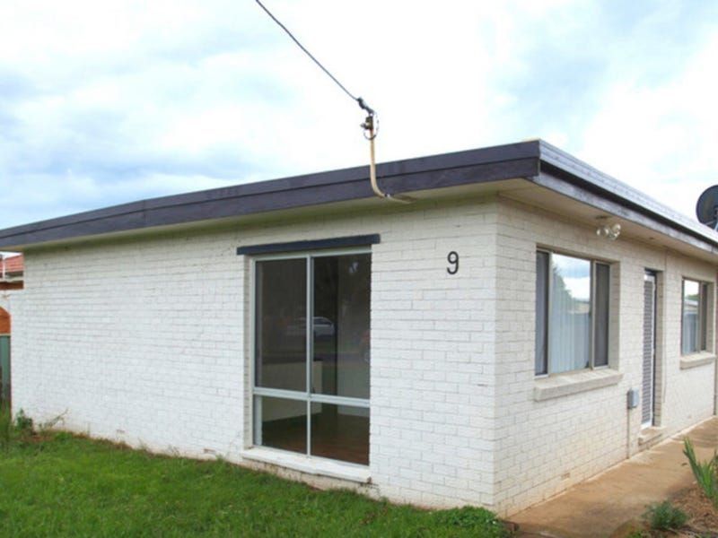 1 bedrooms Apartment / Unit / Flat in 2/9 James Avenue ARMIDALE NSW, 2350