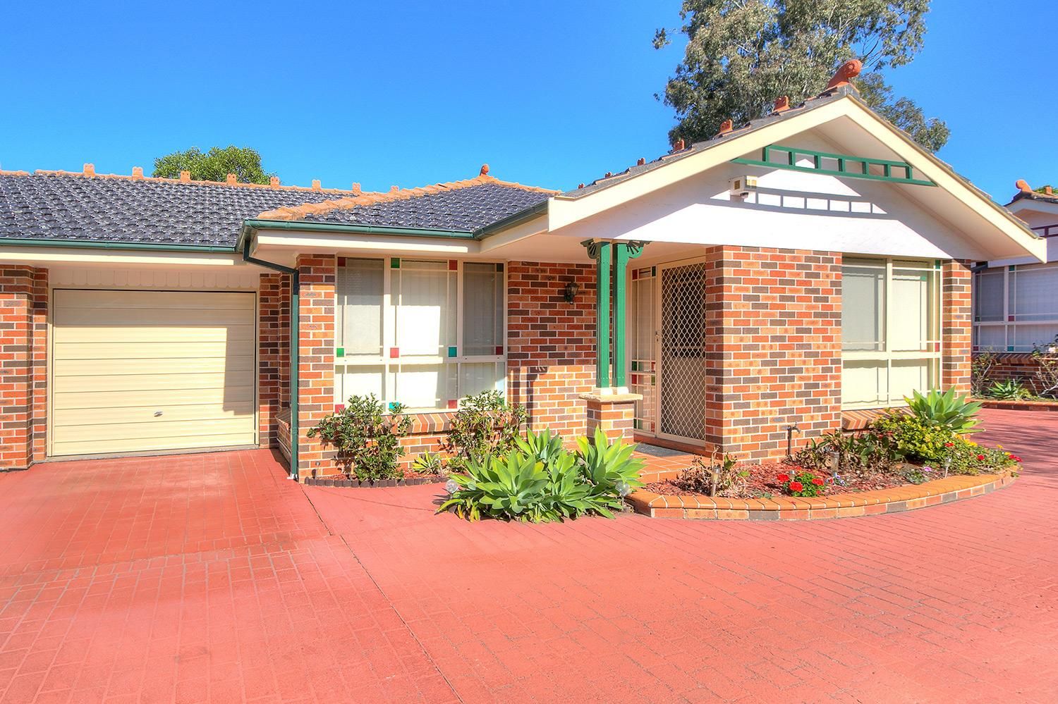 2 bedrooms Villa in 5/53 Chelmsford Road SOUTH WENTWORTHVILLE NSW, 2145