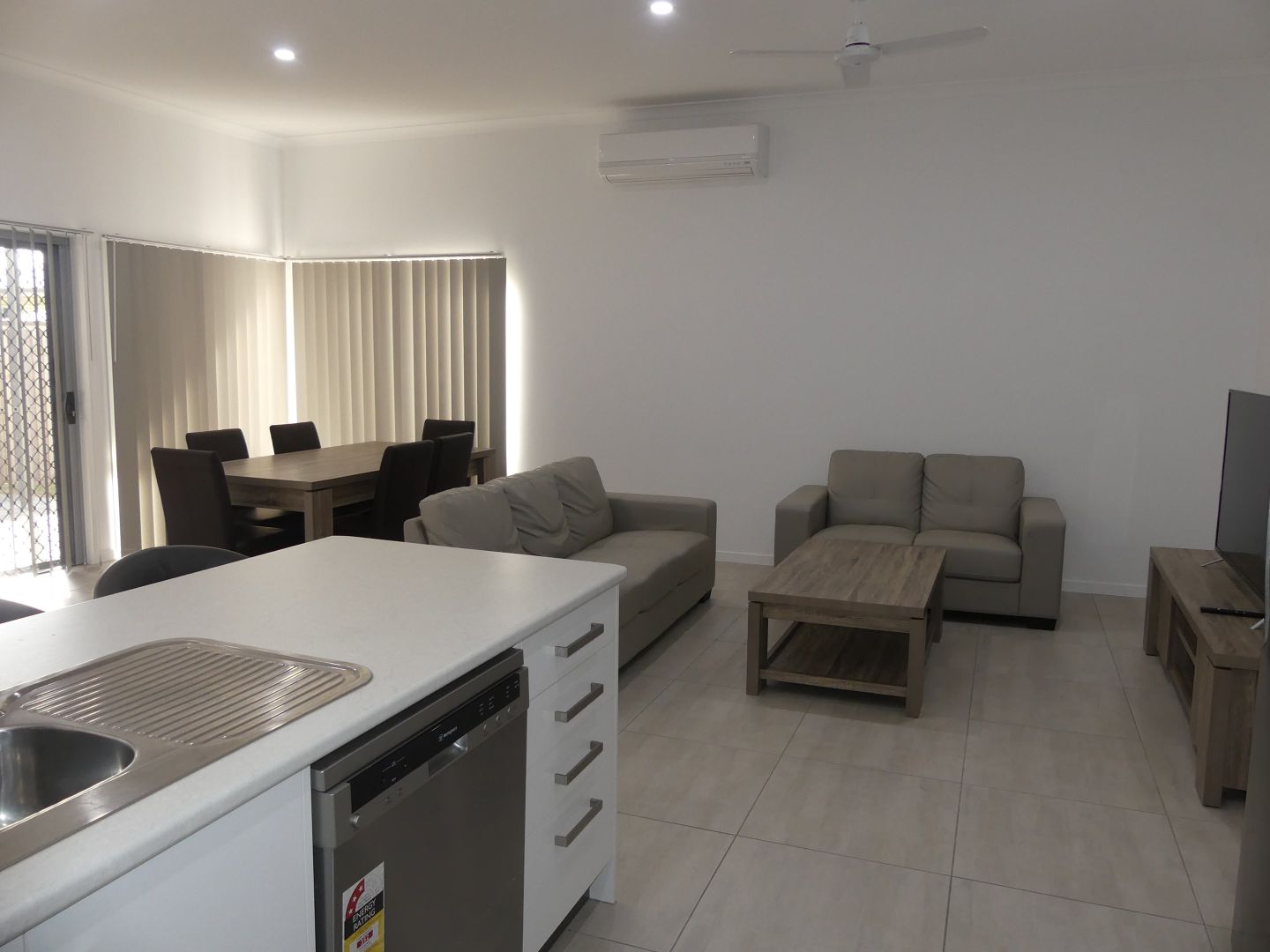 Fully Furnished Spence Street, Svensson Heights QLD 4670, Image 2