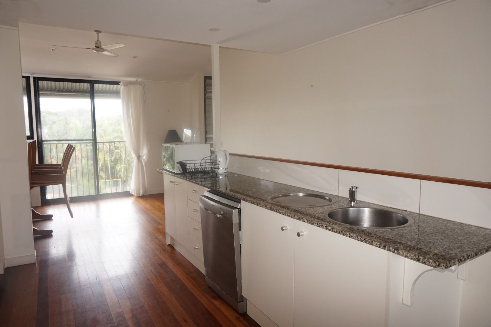 Rainbow Beach QLD 4581 2 beds townhouse for Rent, 550 per week