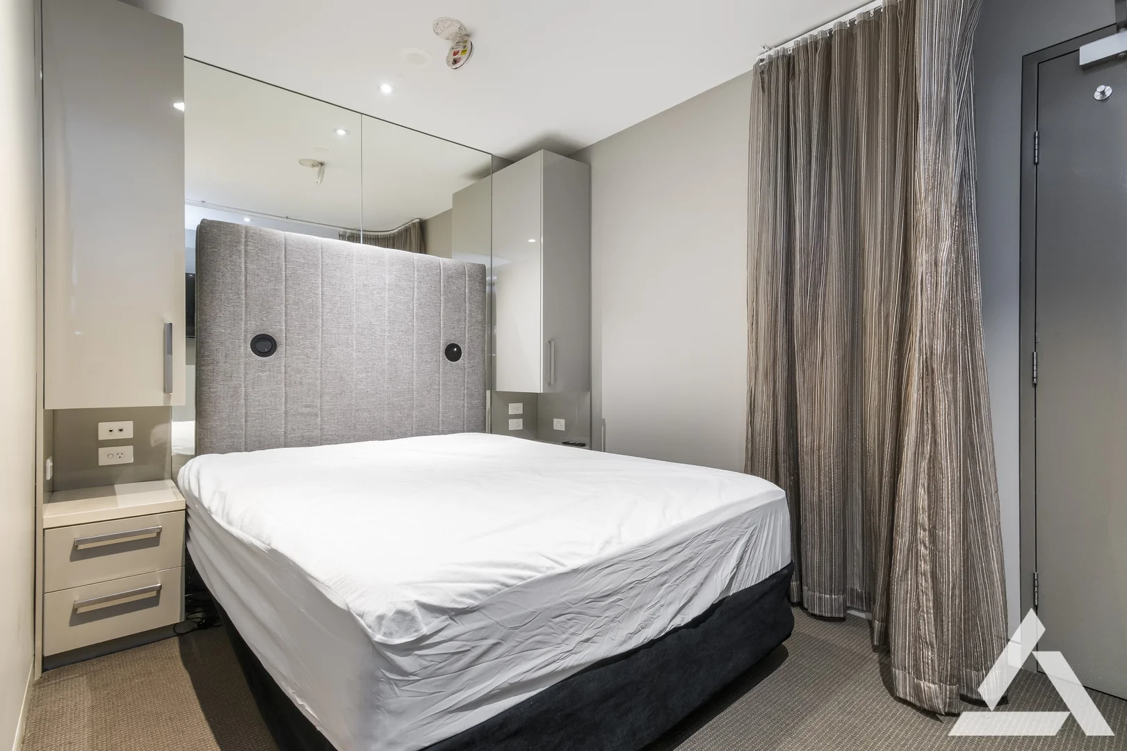 Additional image 5 of 313/452 St Kilda Road, Melbourne VIC 3004