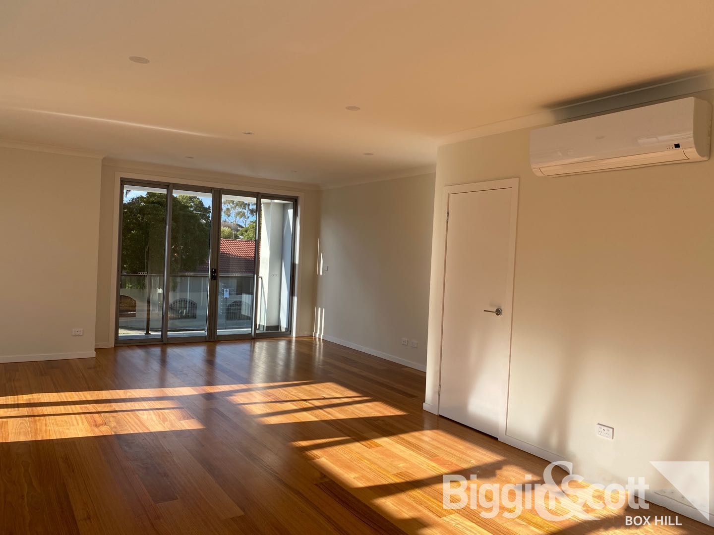 3 bedrooms Townhouse in 1/238 Manningham Road TEMPLESTOWE LOWER VIC, 3107