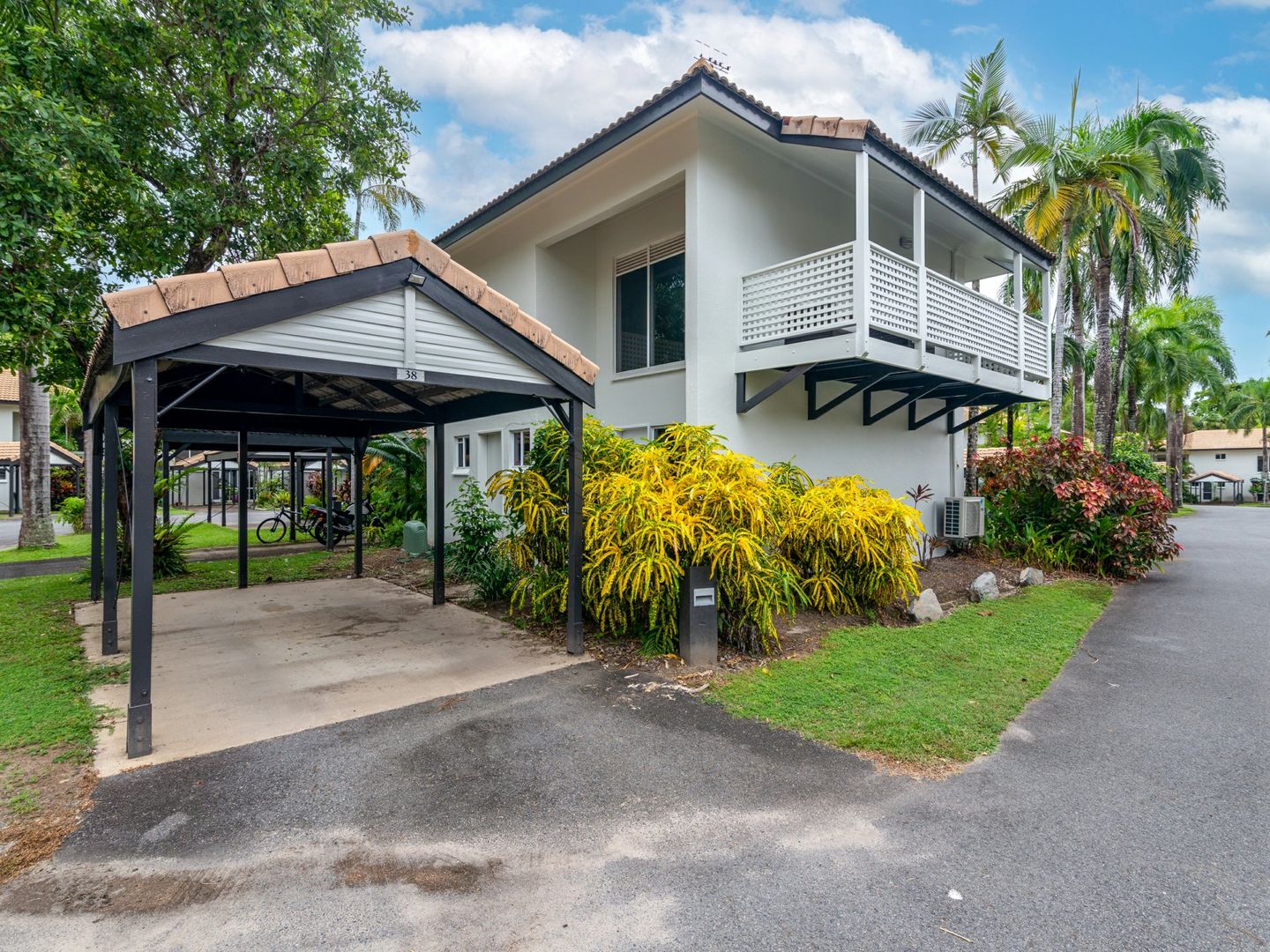 38 Reef Resort/121-137 Port Douglas Road, Port Douglas QLD 4877, Image 2