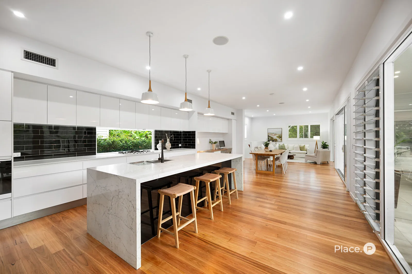 Family Home in Prestige Location with Fully Self-contained Studio - View 5