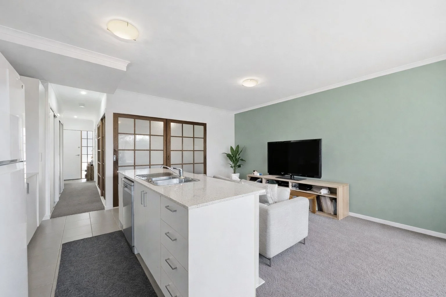 Additional image 2 of 4/4 Ross Road, Queanbeyan NSW 2620