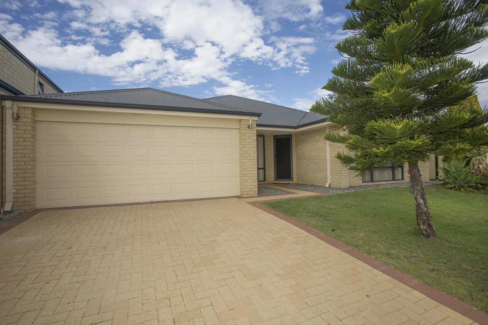 22 Orange Grove Boulevard, Clarkson WA 6030