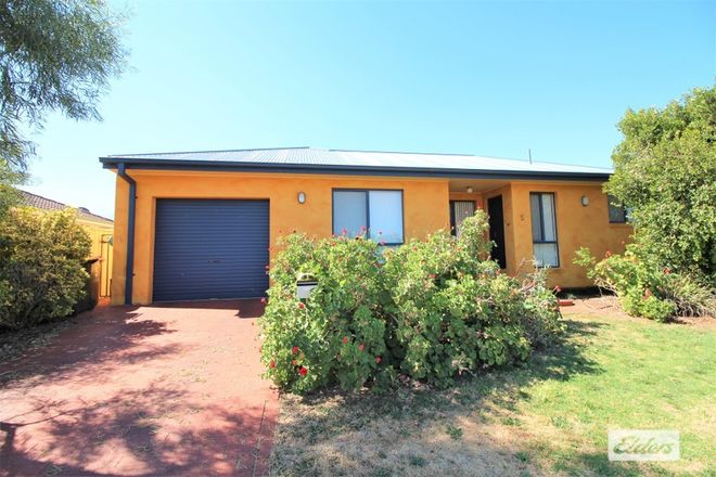 Picture of 5 Foreshaw Avenue, GRIFFITH NSW 2680