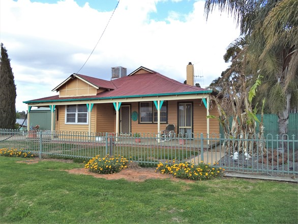 2 Lloyd Street, Kerang VIC 3579