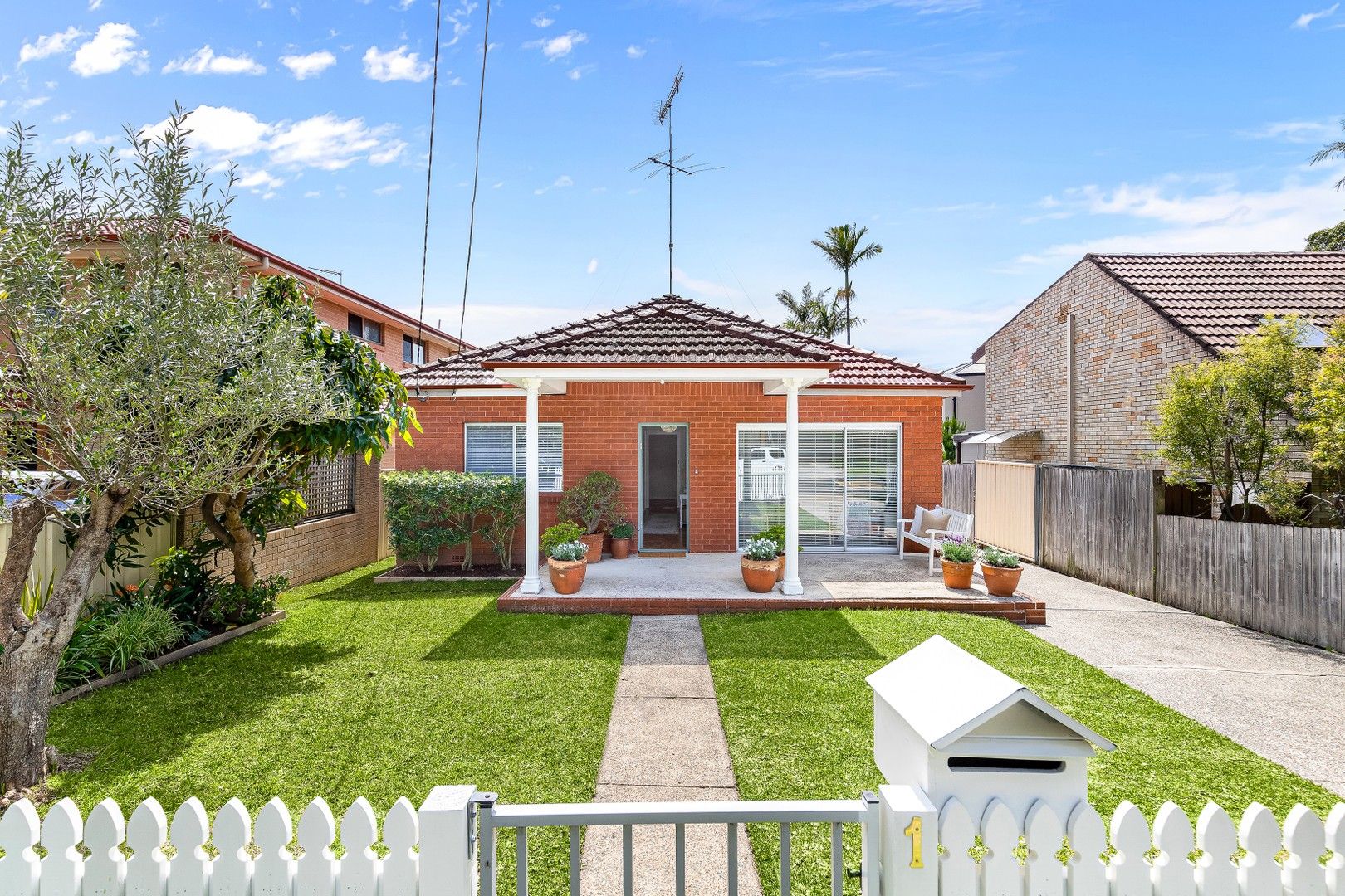 1 Tor Road, Dee Why NSW 2099, Image 0