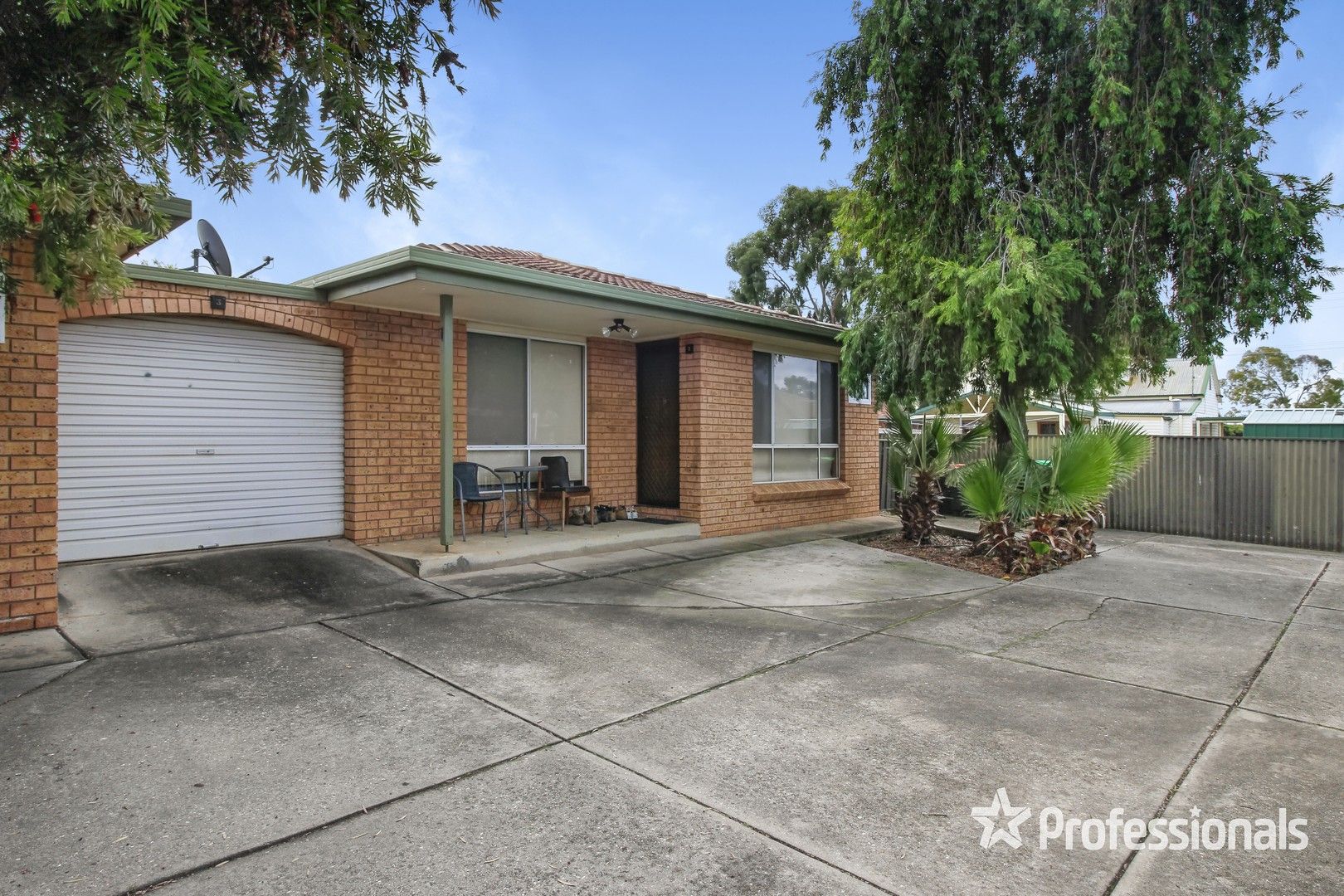 15 Kokoda Street, Ashmont NSW 2650, Image 0