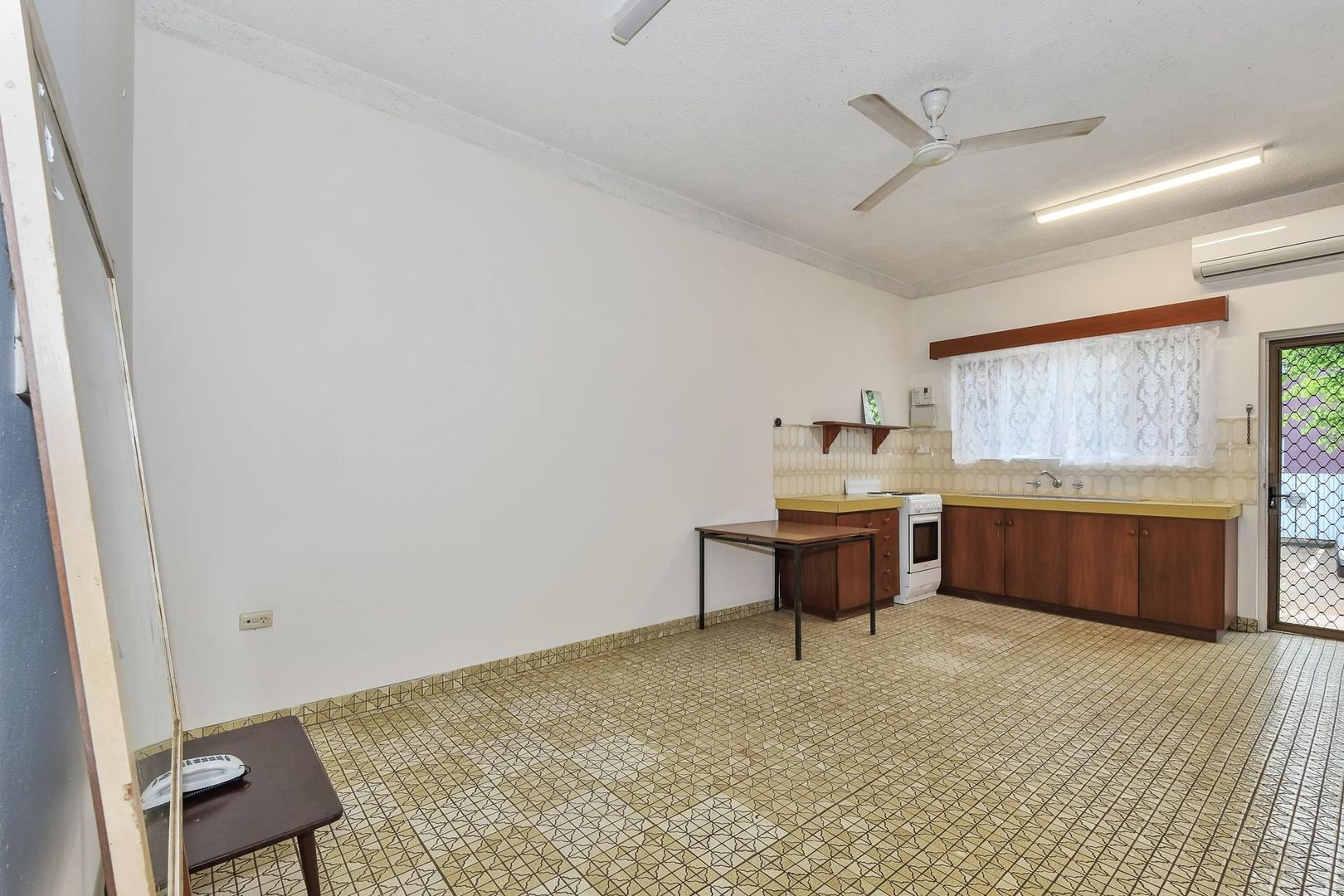 2/150 Dick Ward Drive, Coconut Grove NT 0810, Image 1