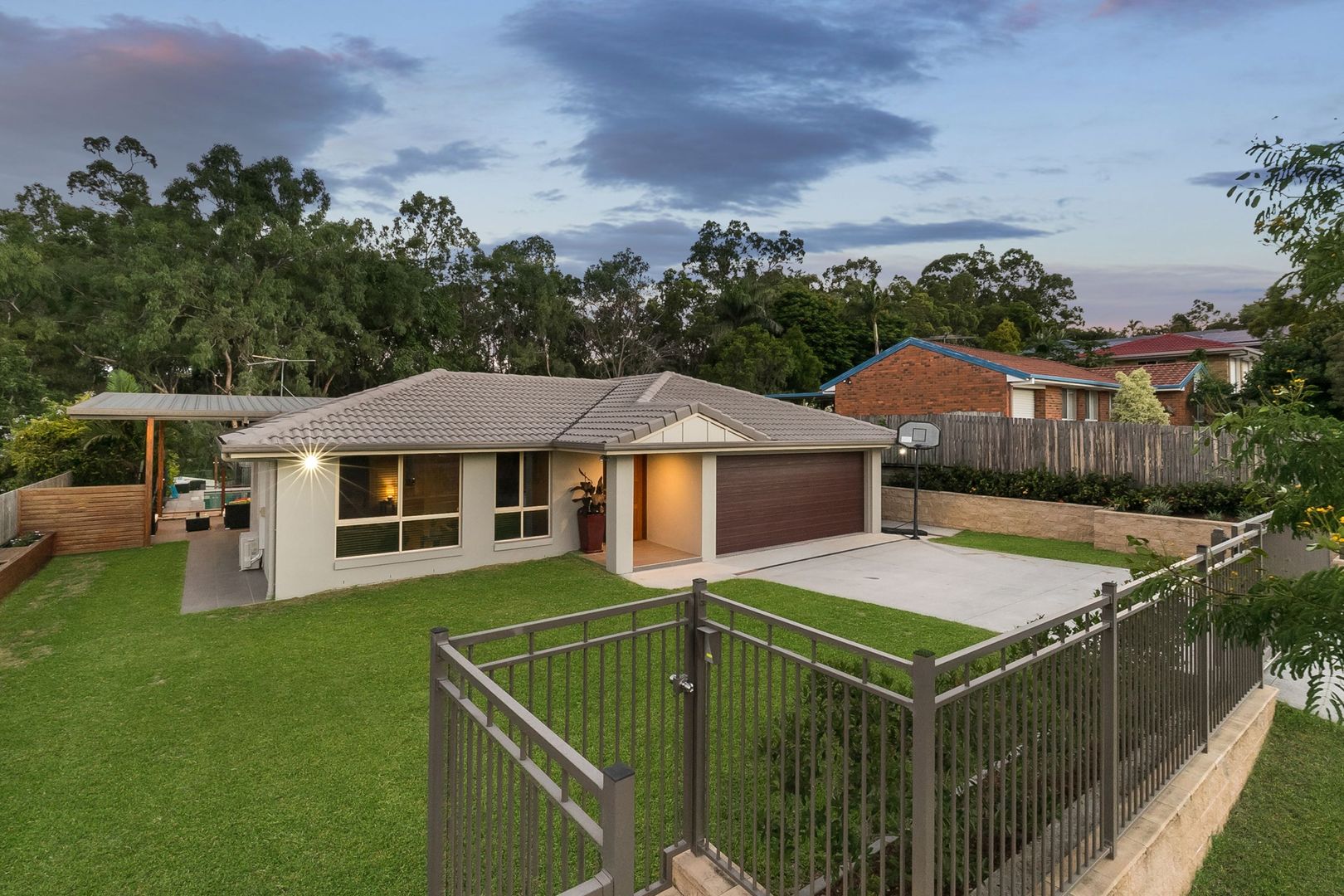 95 Dove Tree Crescent, Sinnamon Park QLD 4073, Image 2