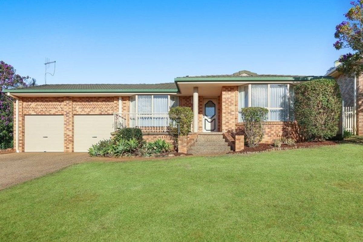4 bedrooms House in 58 Burrawong Drive PORT MACQUARIE NSW, 2444
