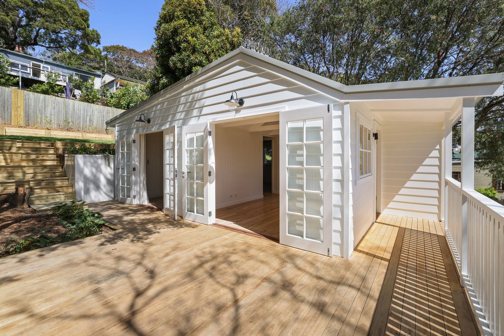 2 bedrooms Apartment / Unit / Flat in 16a Powderworks Road NORTH NARRABEEN NSW, 2101