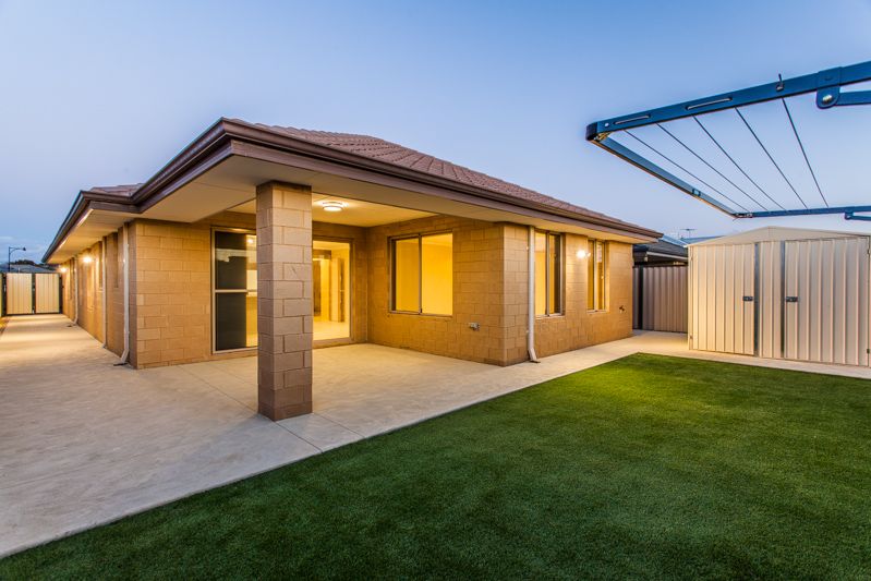 4 bedrooms House in 62 Druango Turn AUBIN GROVE WA, 6164
