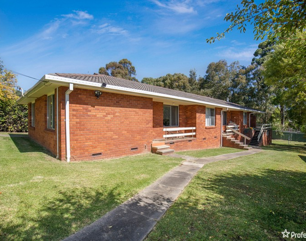 8 Perrott Street, Armidale NSW 2350