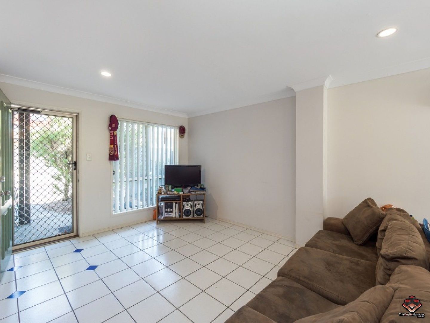 ID:3864016/210 Government Road, Forest Lake QLD 4078, Image 2