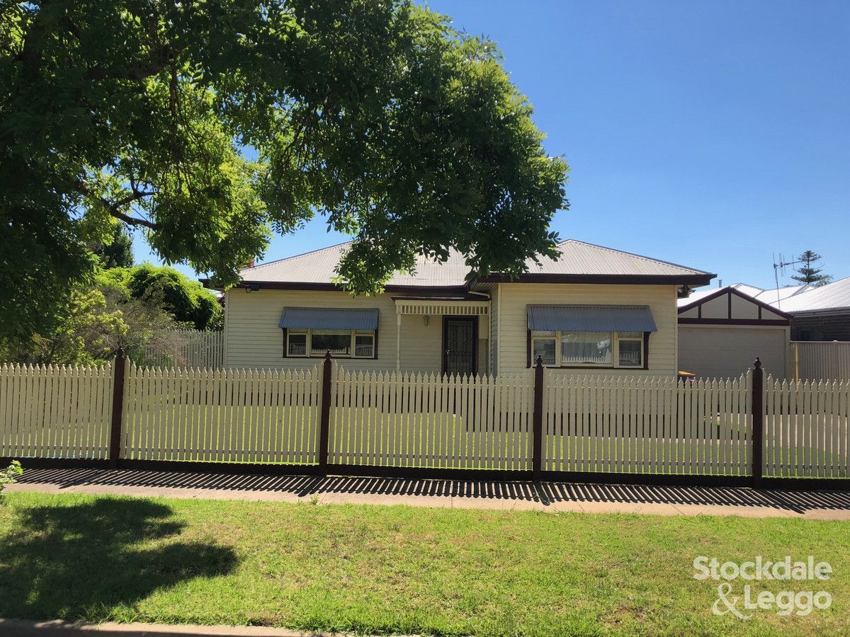 3 bedrooms House in 16 Leahy Street SHEPPARTON VIC, 3630