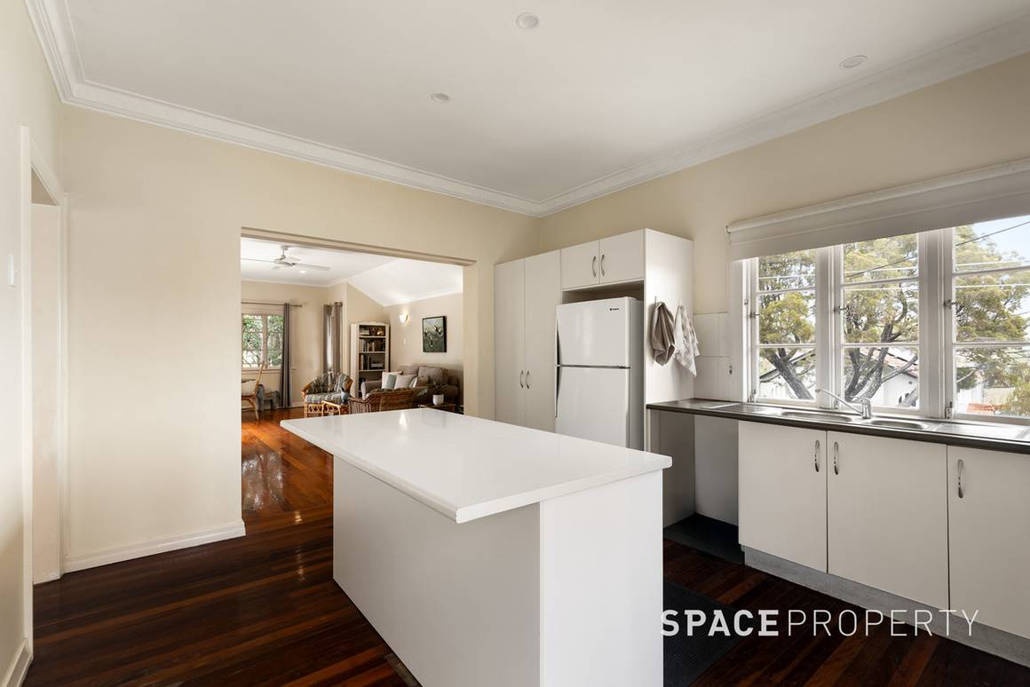 17 Burn Street Camp Hill 4152 - Image 5