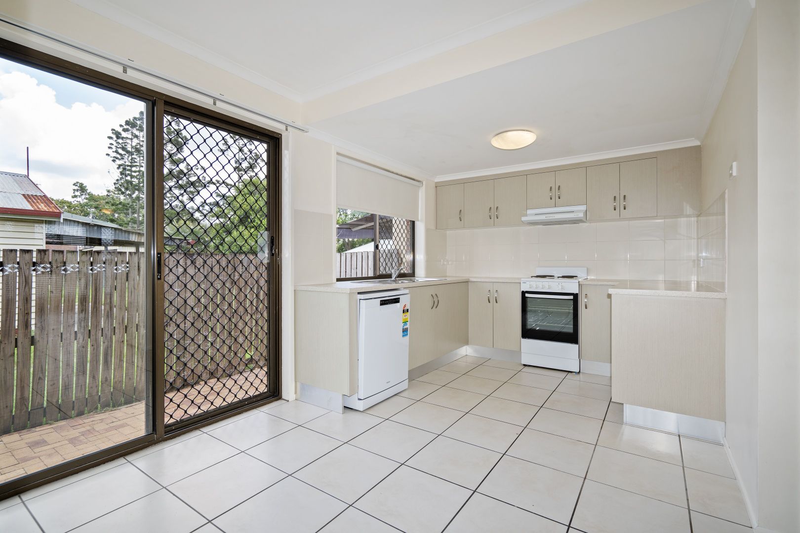 4/1 Normanby Square, Bundaberg South QLD 4670, Image 2