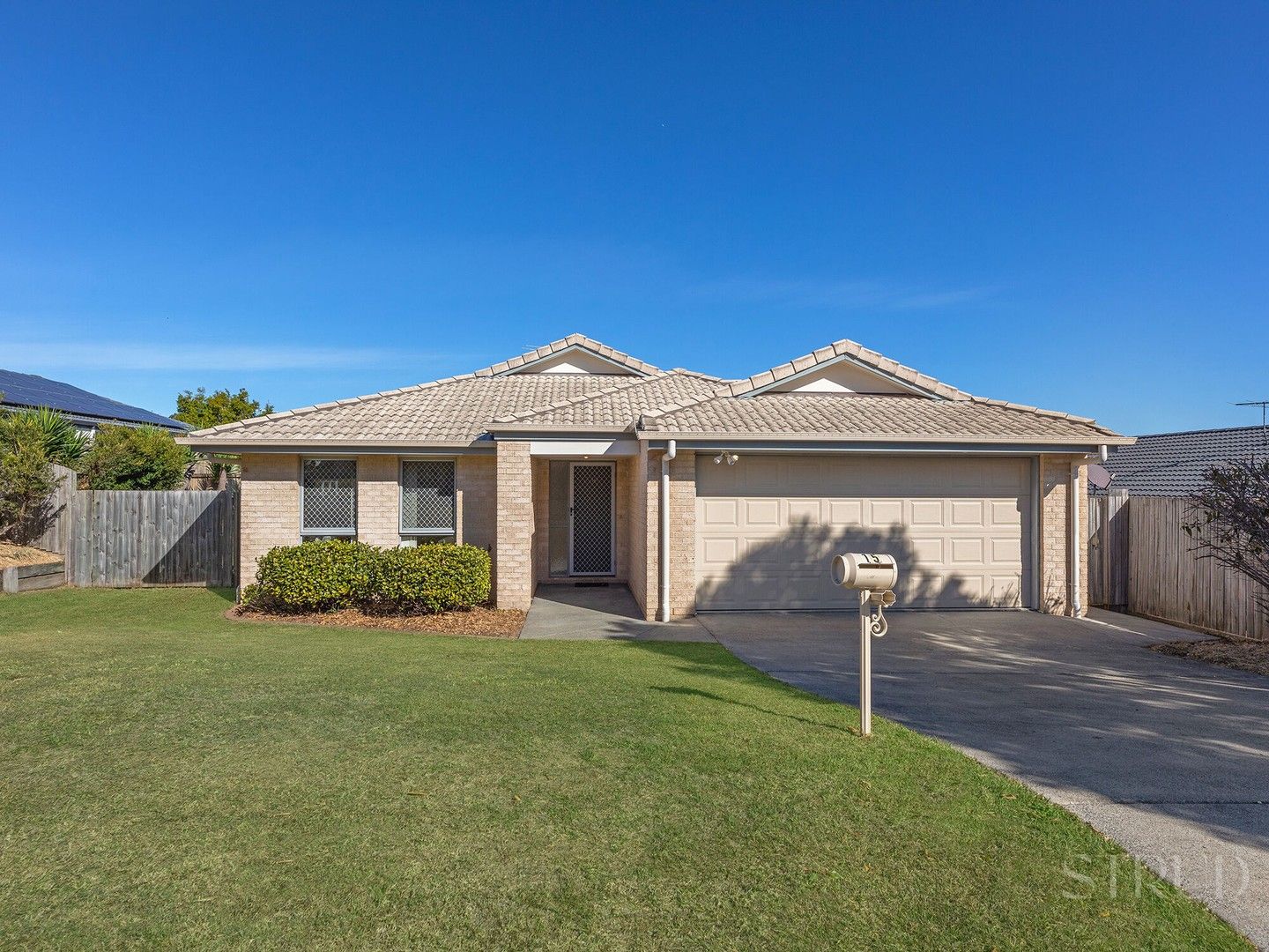 15 Sunrise Crescent, Regents Park QLD 4118, Image 0