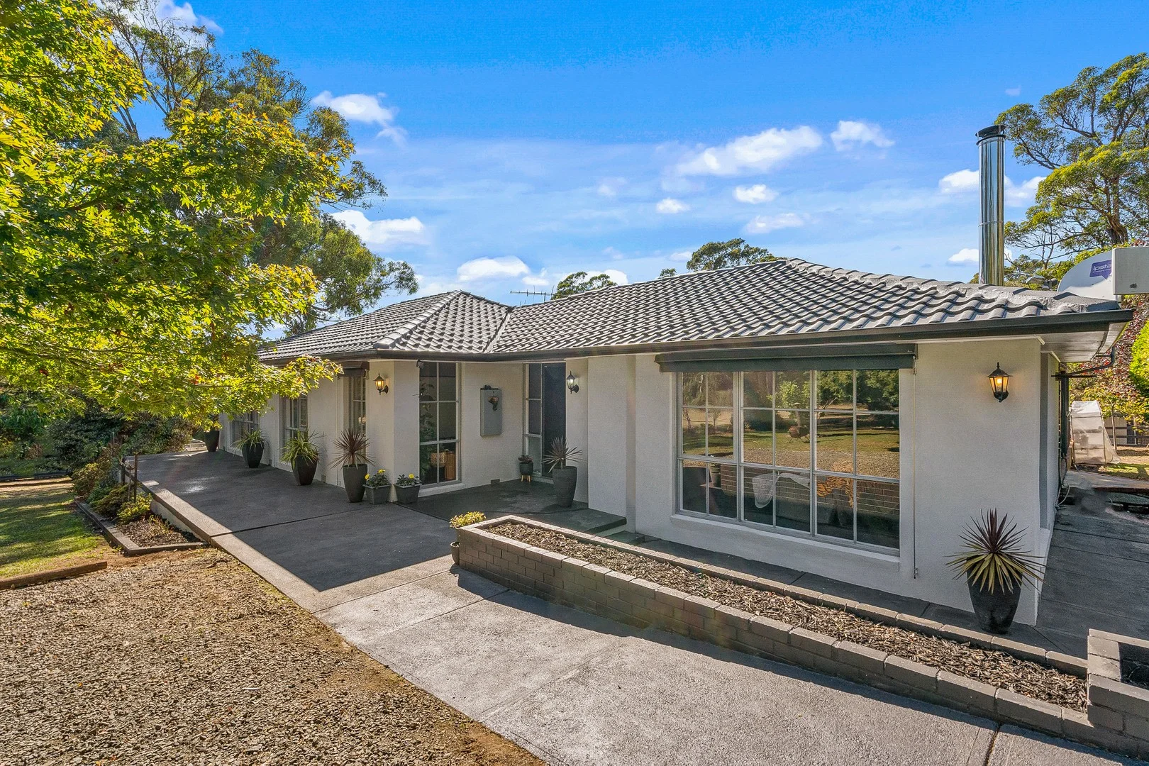 56 Henshalls Road, Woodend VIC 3442