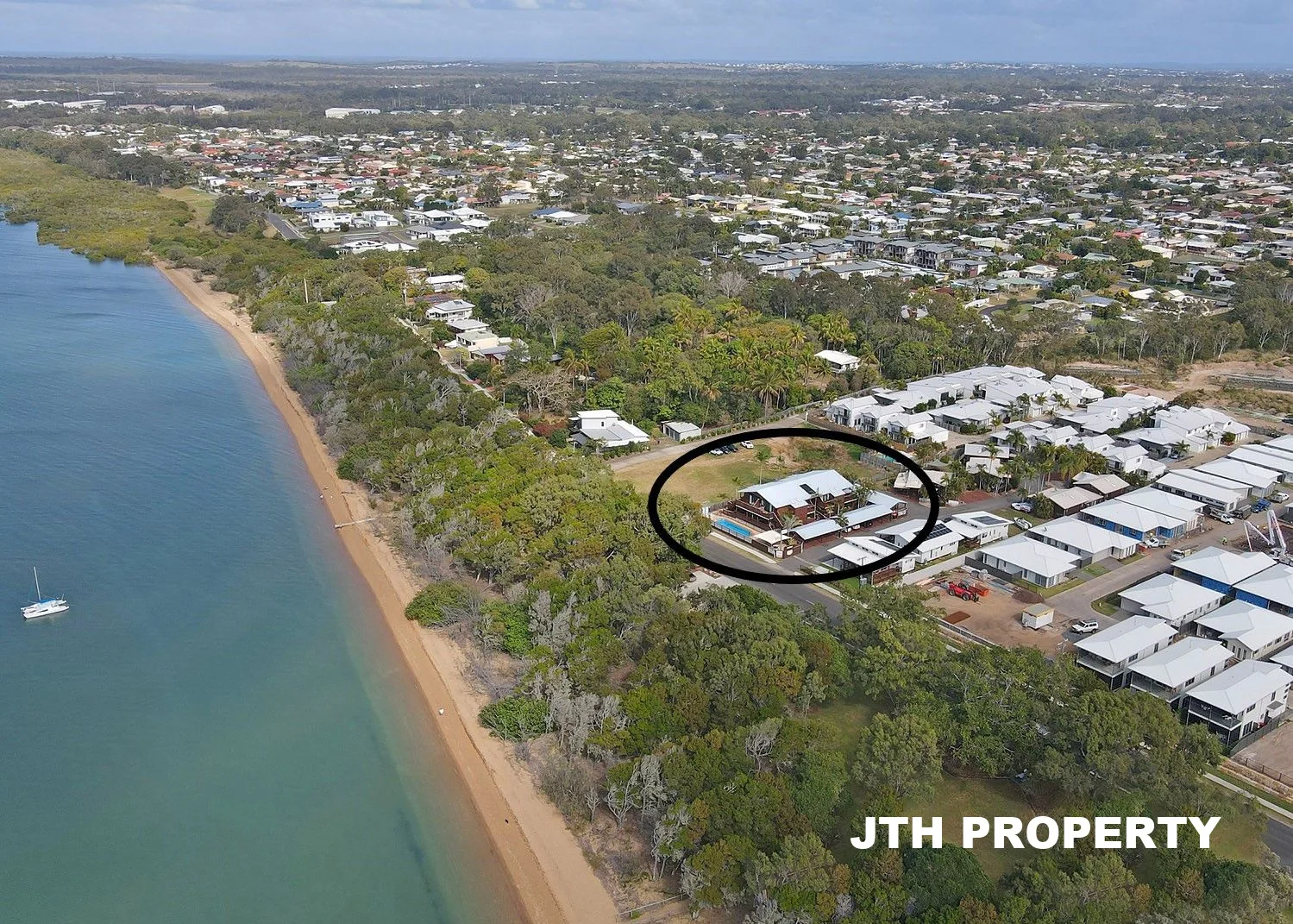 8/651 Esplanade, Urangan QLD 4655