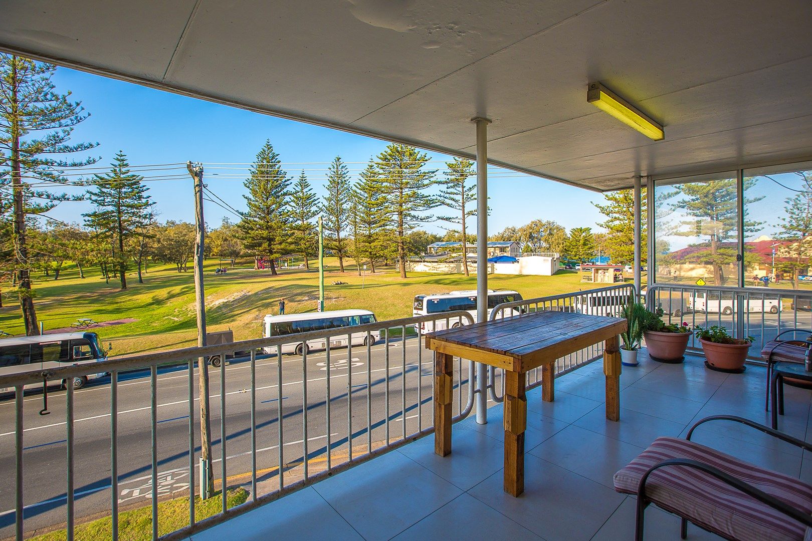 4/2 MacArthur Parade, Main Beach QLD 4217, Image 0