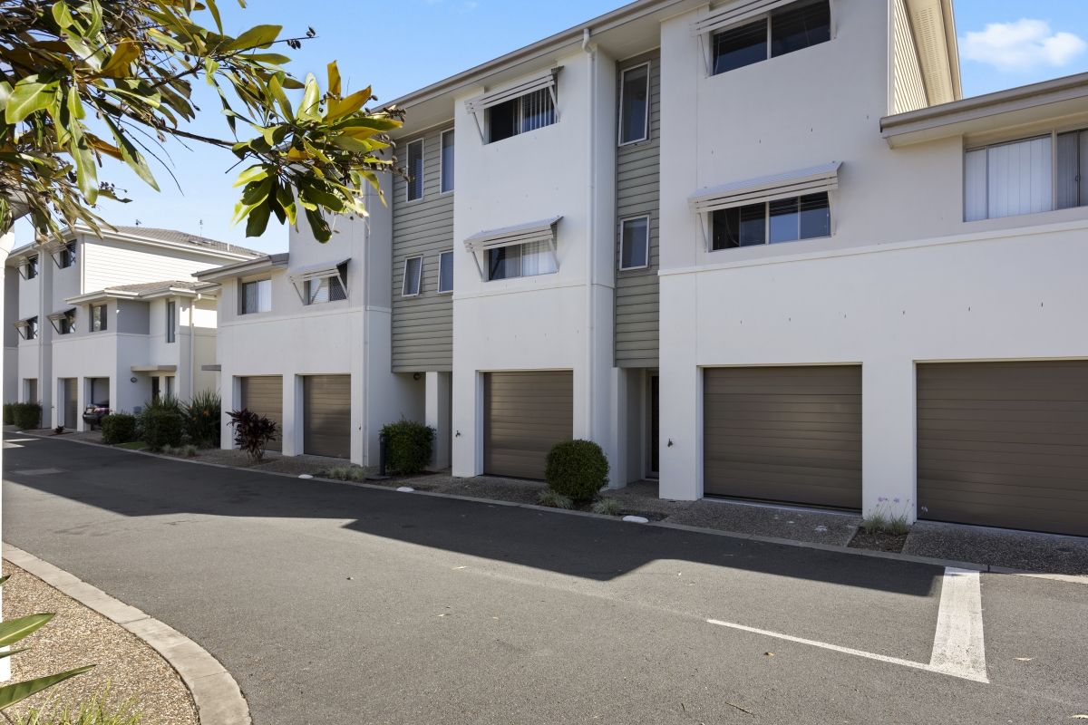 3 bedrooms Townhouse in 26 Yaun street COOMERA QLD, 4209
