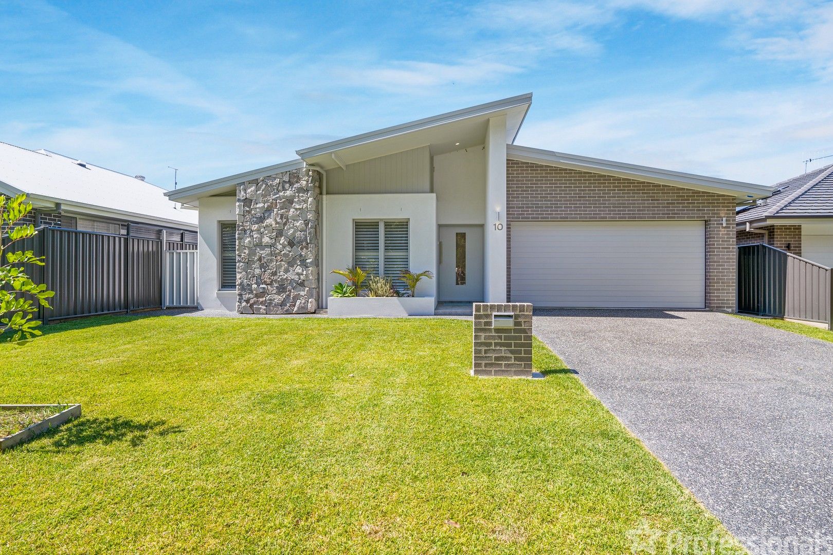 10 Grange Crescent, Forster NSW 2428, Image 1