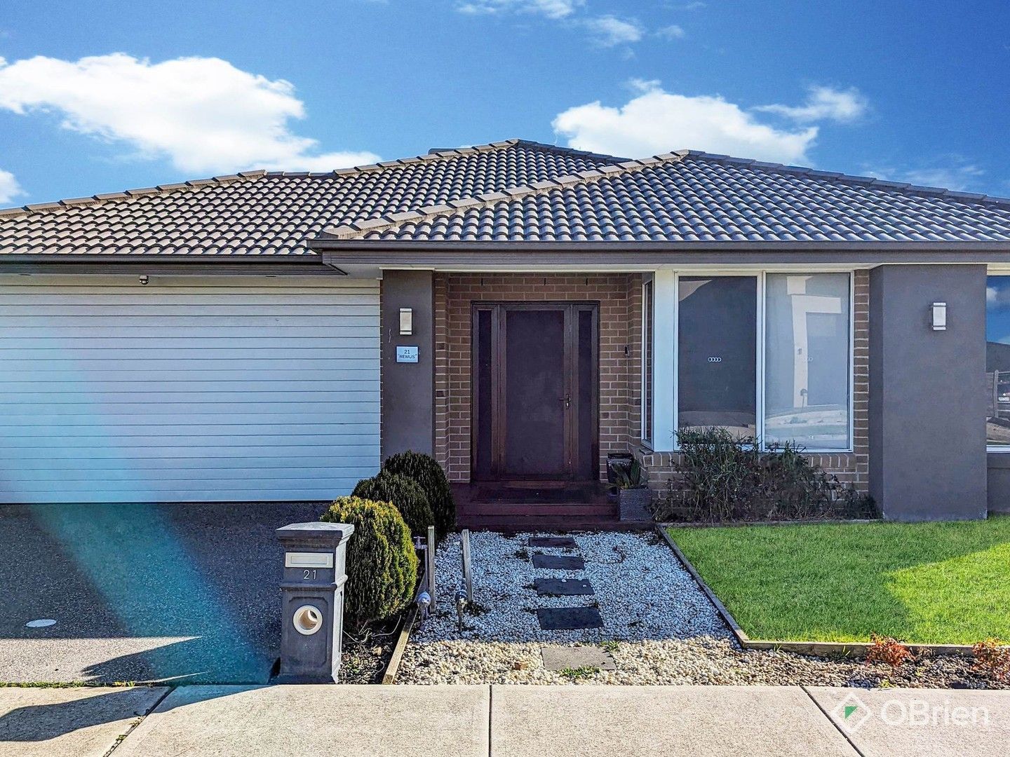 4 bedrooms House in 21 Remus Circuit CRANBOURNE WEST VIC, 3977